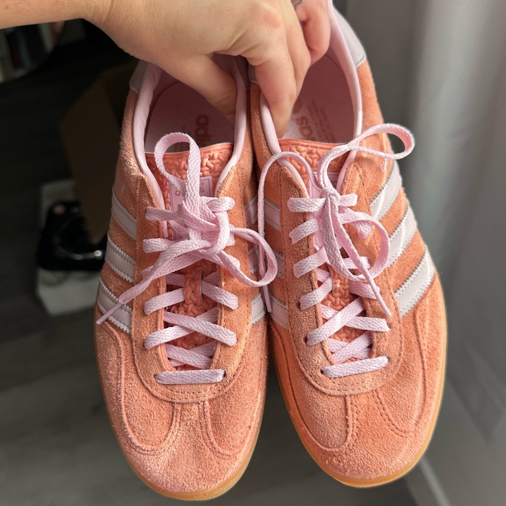 Women’s Adidas Gazelles